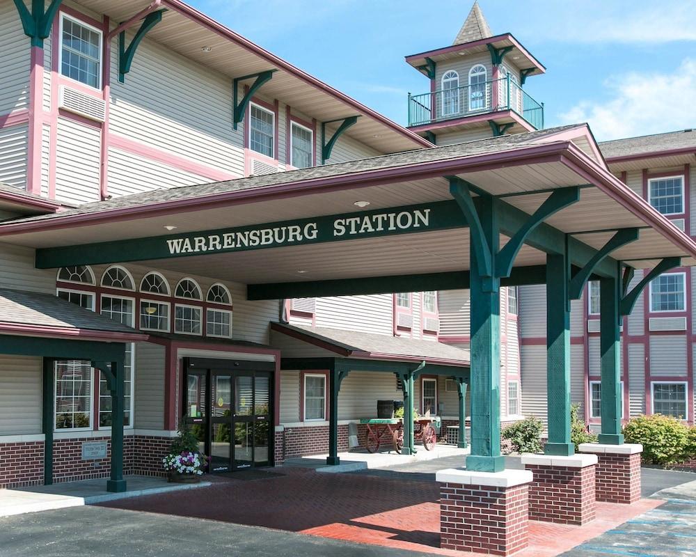 Comfort Inn Warrensburg Station Buitenkant foto
