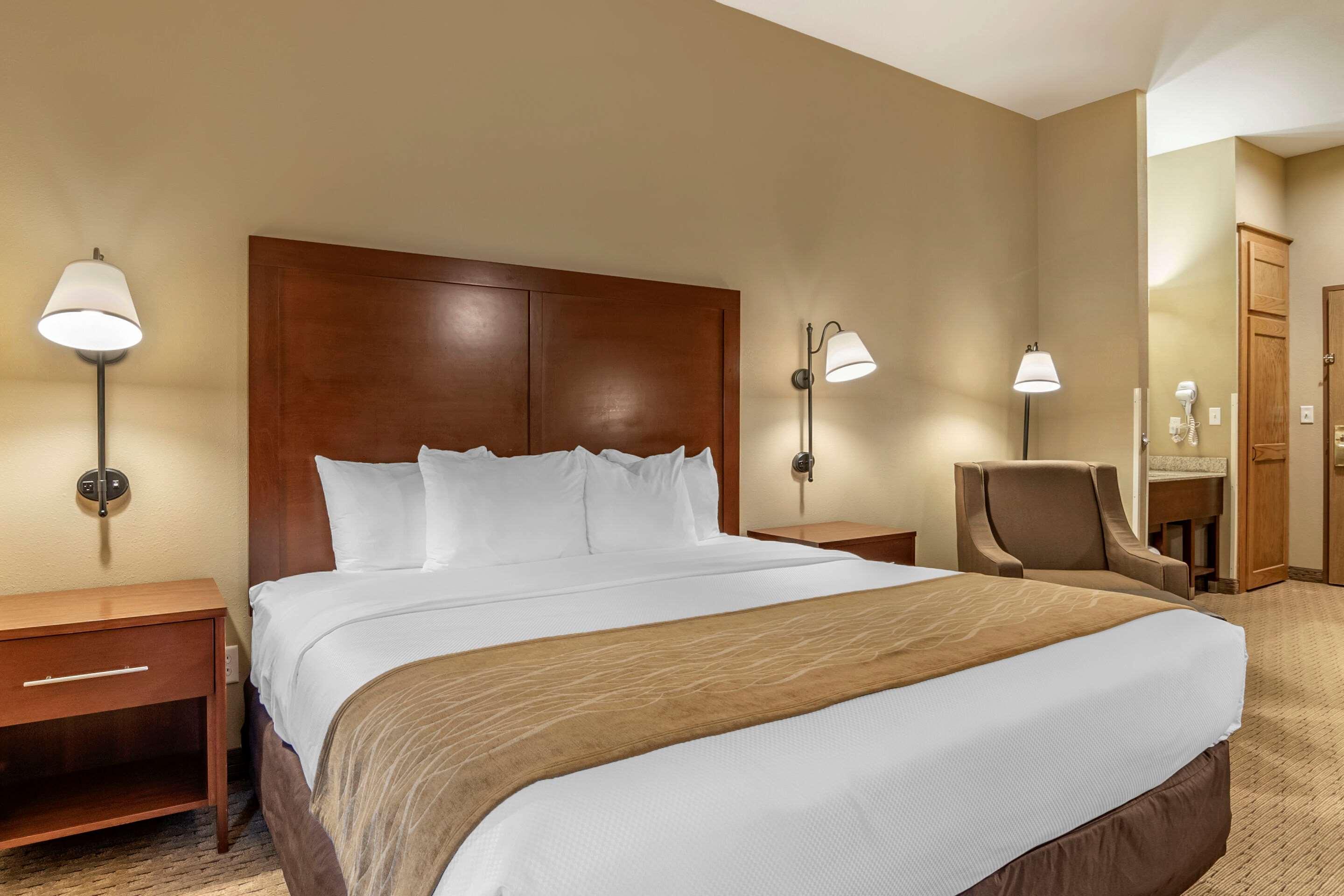 Comfort Inn Warrensburg Station Buitenkant foto